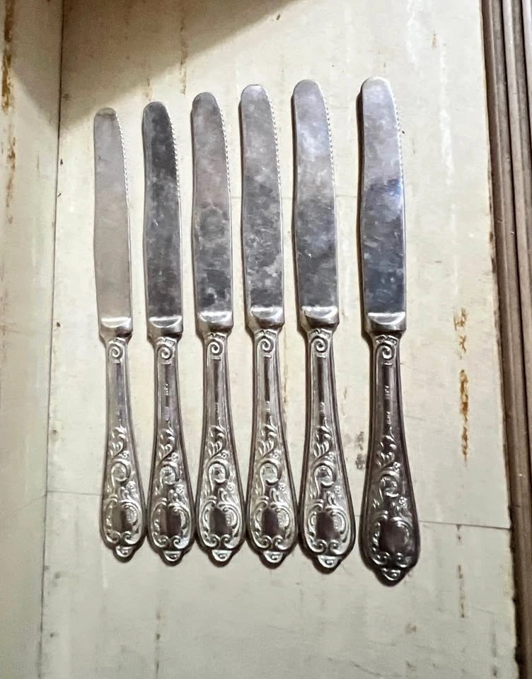 Vintage 800 Silver Set of 6 Italy Knives Please Read Description