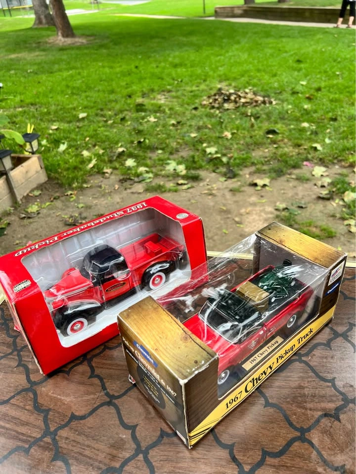 3 Vintage Diecast Collectible Cars/Trucks – Boxed - photo 3