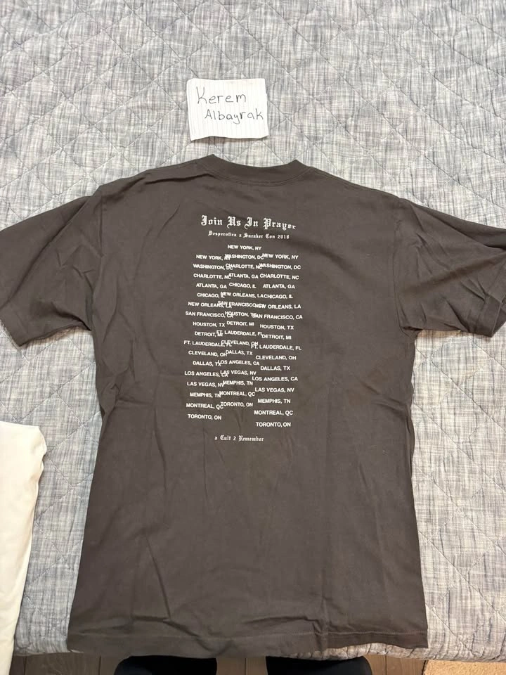 Desperotica Toronto Sneakercon Popup Tee - photo 2