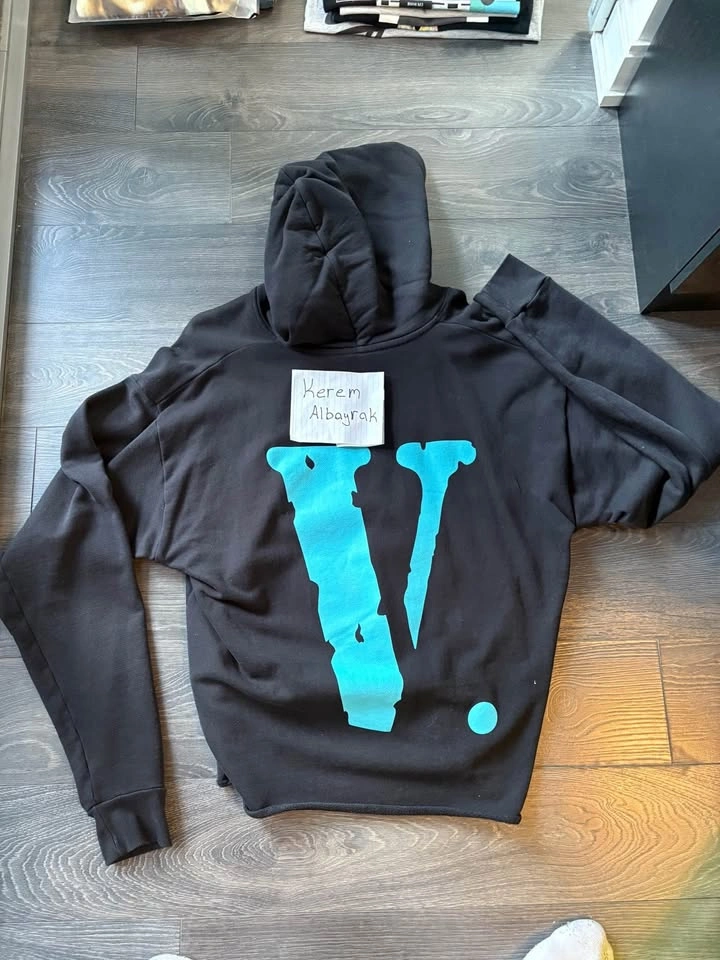 Vlone x Barney’s Hoodie - photo 2