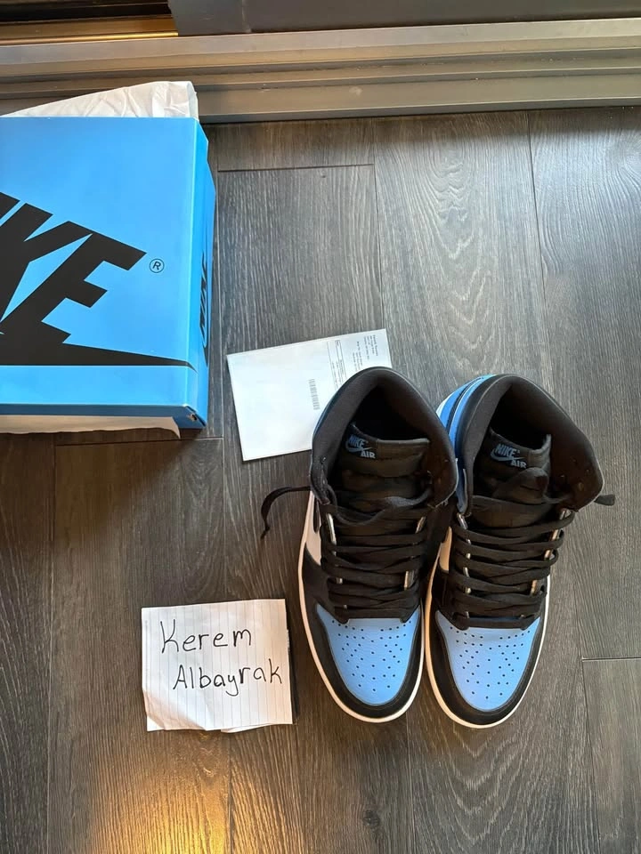 Air Jordan 1 High UNC toe - photo 2