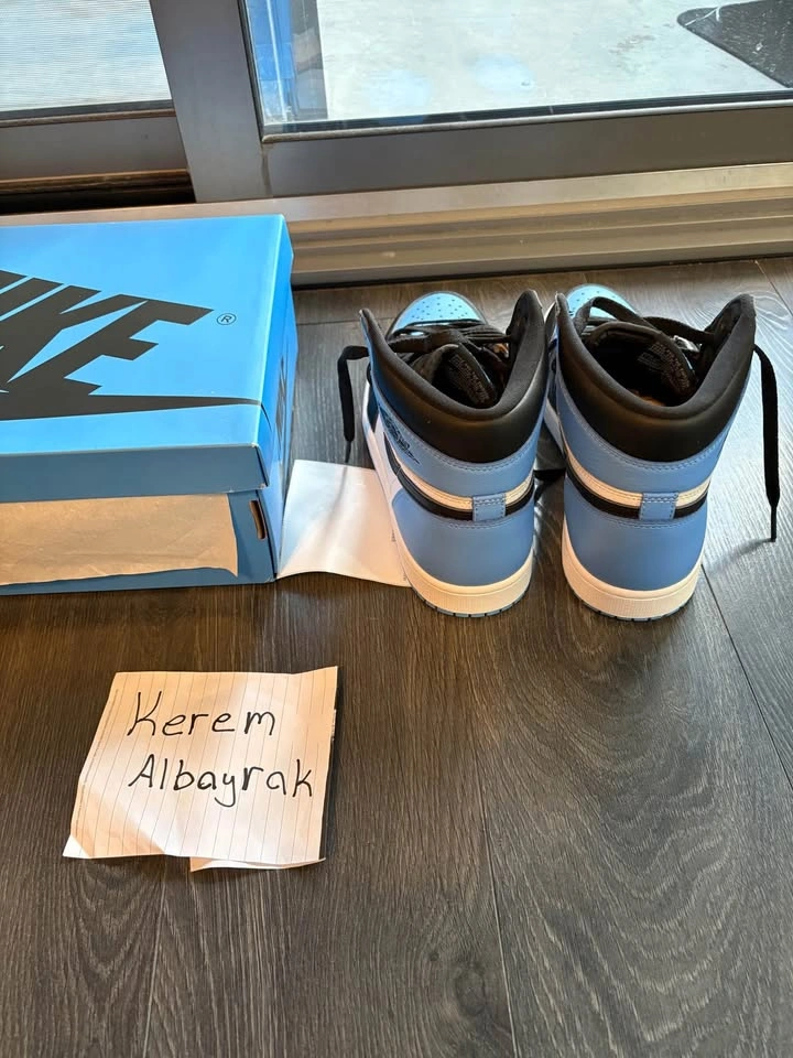 Air Jordan 1 High UNC toe - photo 5