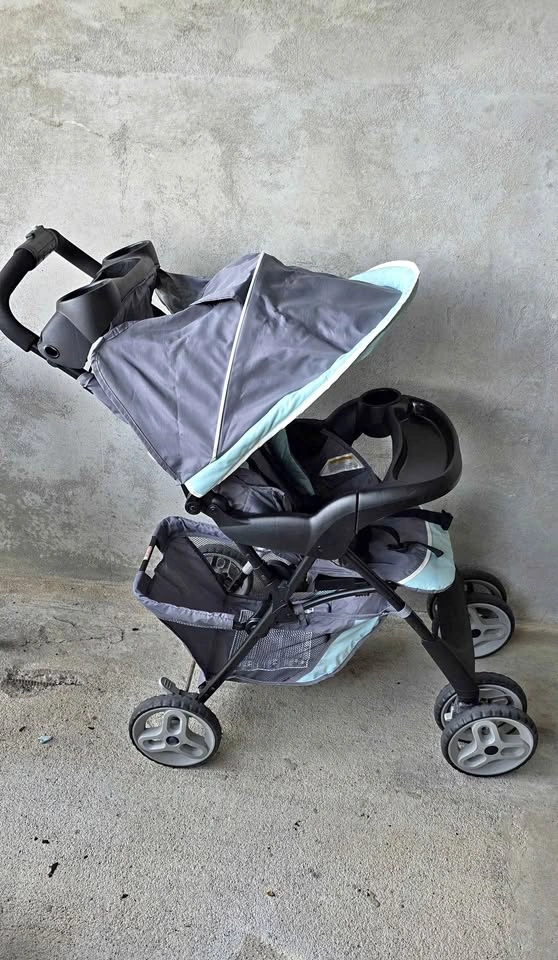 Graco Comfy Cruiser Click Connect Stroller – Very Clean Conditio
