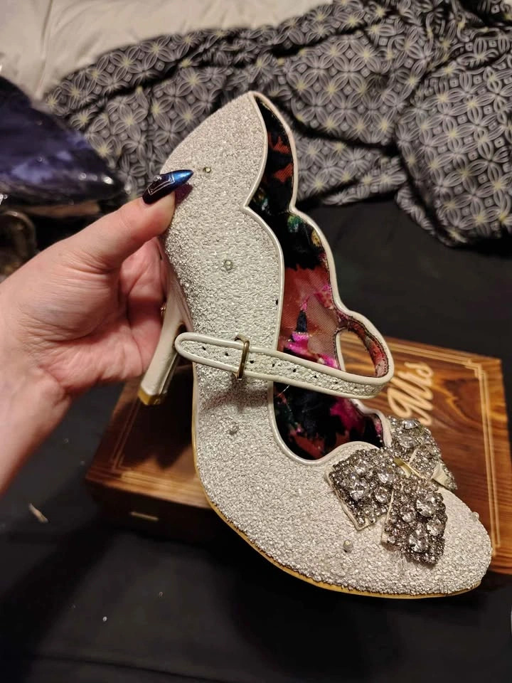Brand New - size 39 - Irregular Choice light up wedding heels - photo 3