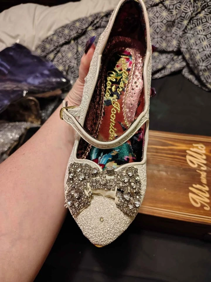 Brand New - size 39 - Irregular Choice light up wedding heels - photo 4