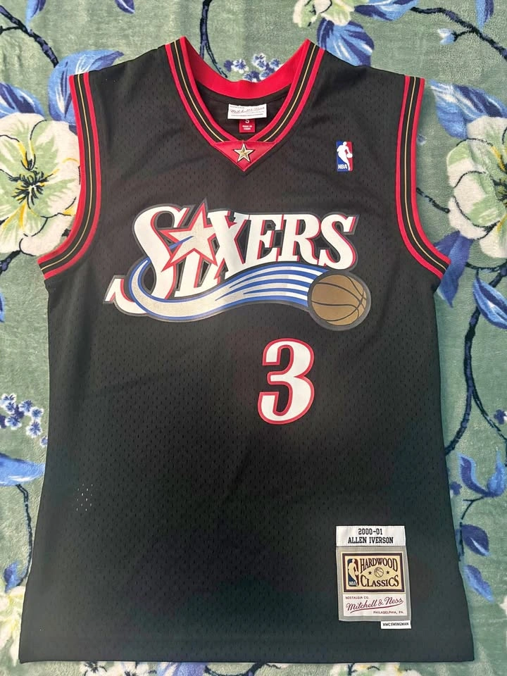 Allen Iverson Jersey ( Mens S )
