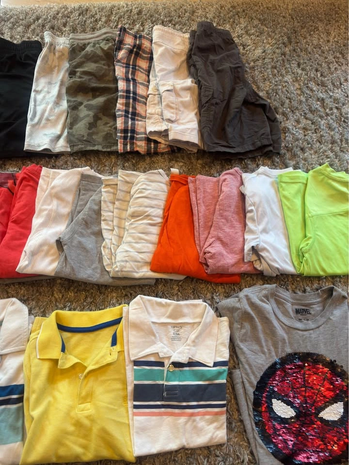 Boys Summer Clothes Size 8 - almost 30 items! - photo 2