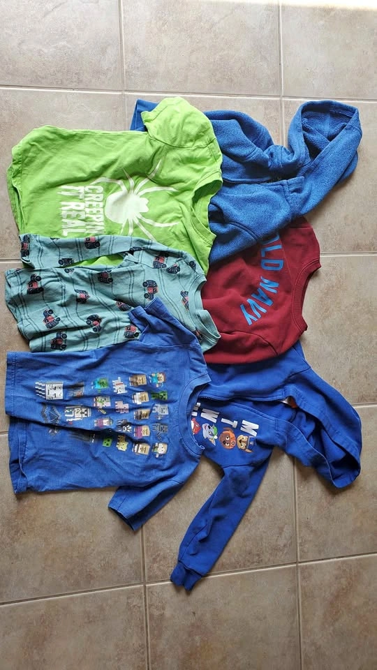 4T boys Sweaters and shirts