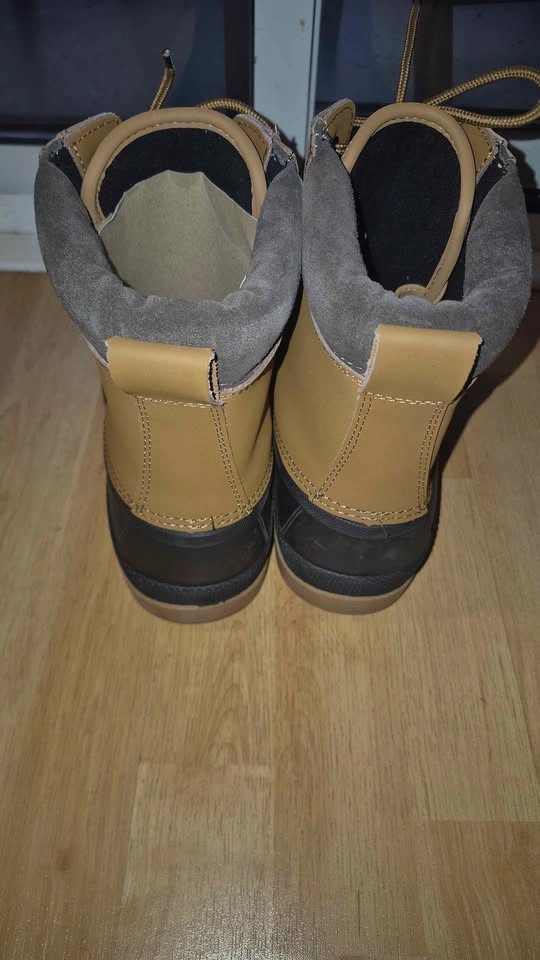 Brand New HZSTAY Men’s Winter Duck Boots – Size 11 – Tan/Black - photo 3