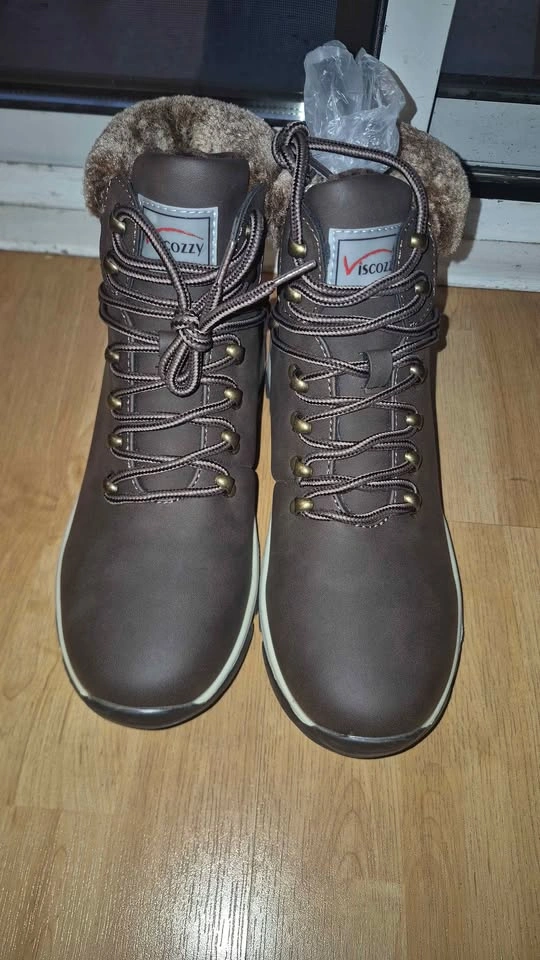 Brand New Viscozzy Women’s Winter Boots – Size 9 – Faux Fur Line - photo 2