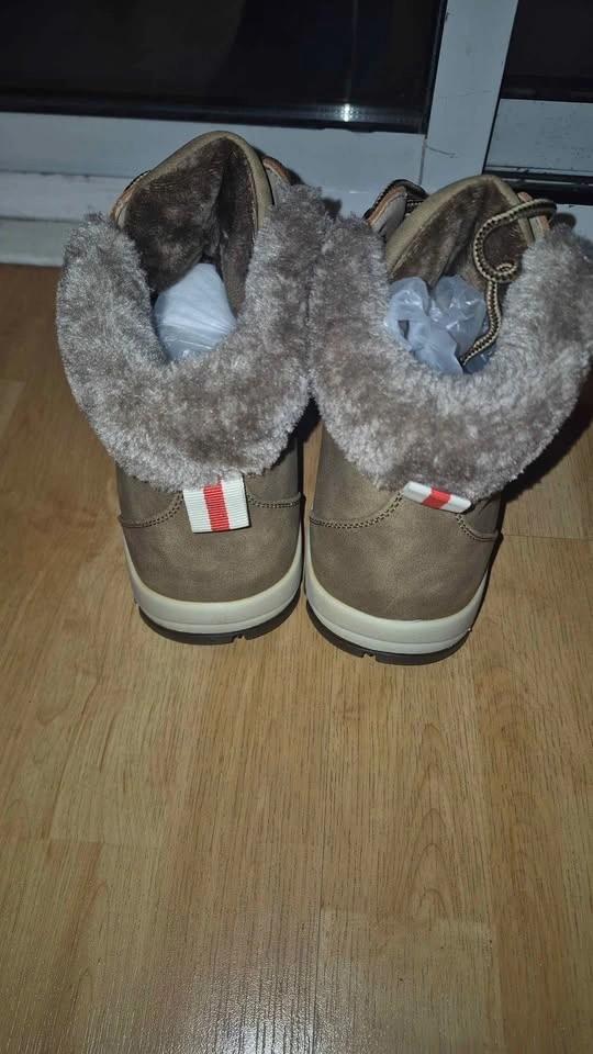 Brand New Viscozzy Women’s Winter Boots – Size 9 – Faux Fur Line - photo 4