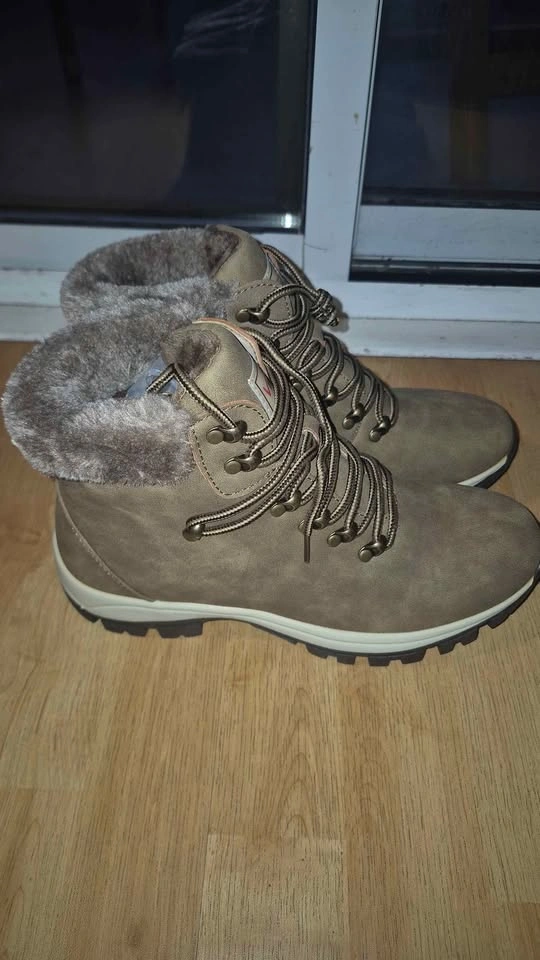 Brand New Viscozzy Women’s Winter Boots – Size 9 – Faux Fur Line - photo 5