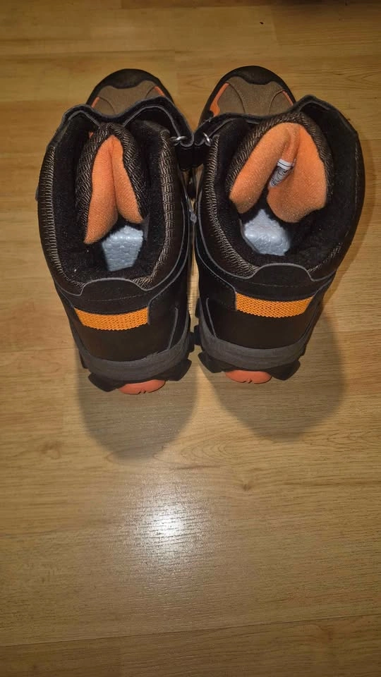 Brand New VITIKE Kids Winter Snow Boots w/ Ice Cleats – EU 37 - photo 3