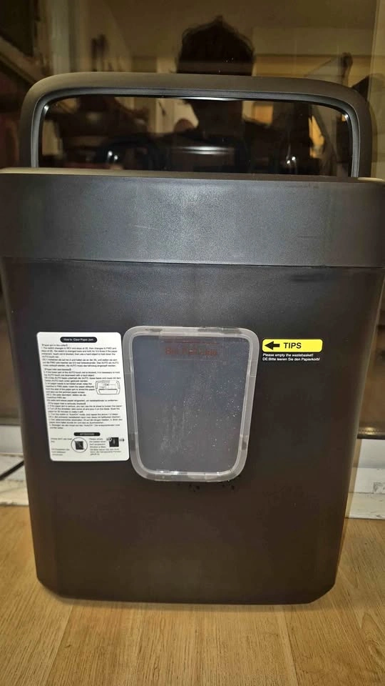 Bonsaii C261-C 8-Sheet Cross-Cut Paper Shredder