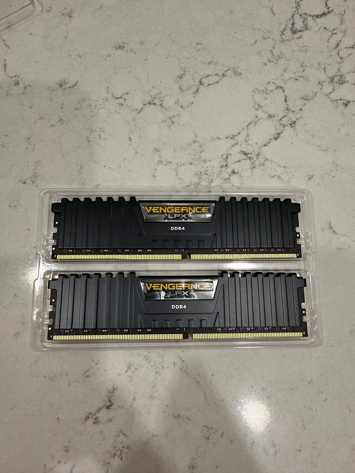 Corsair Vengeance LPX 32GB (2x16GB) DDR4 3600MHz