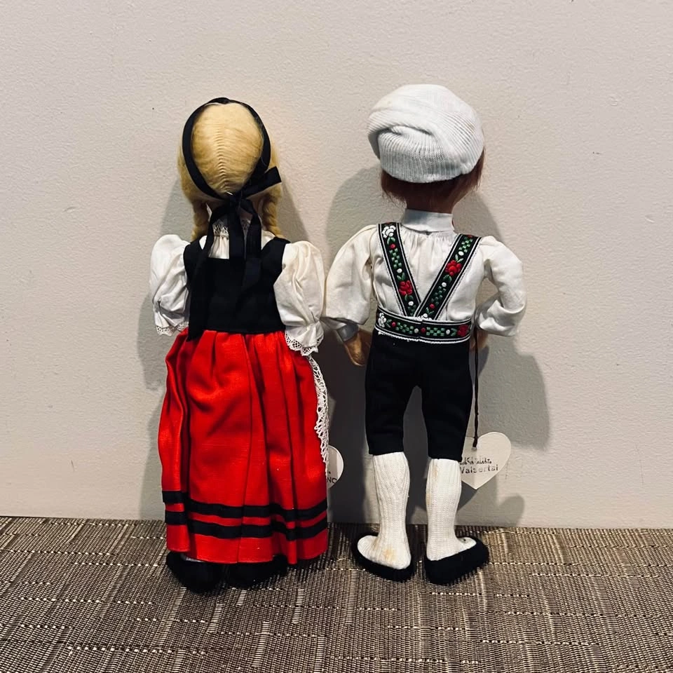 Vintage Baitz Austrian Costume Dolls (23cm Tall) - photo 3