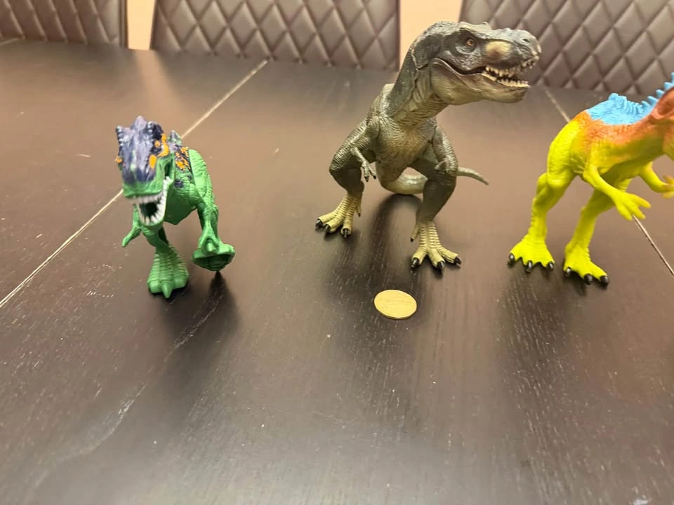 Dinos x 4 - photo 2