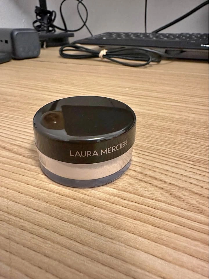 Mini Laura Mercier Translucent Loose Setting Powder
