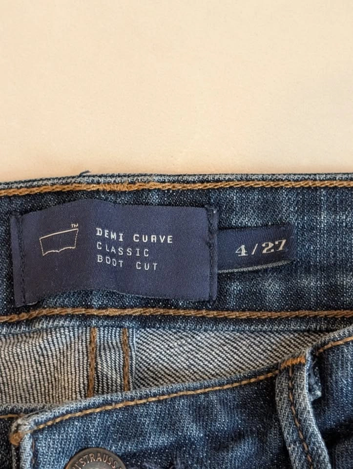 Levi's Women's Demi Curve Classic Bootcut Jeans – Size 4/27 - photo 4