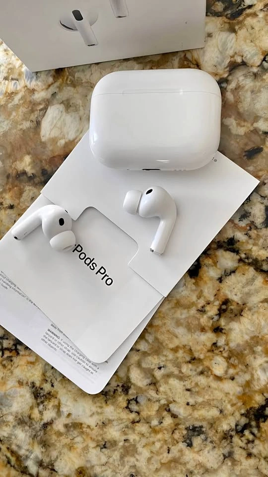 AirPods Pro 3 w/ ANC 🎧