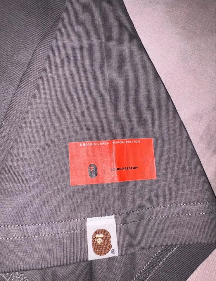 Bape T shirt size L brand new - photo 4