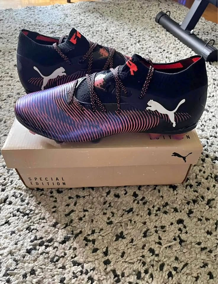 Puma cleats soccer brand new size 11.5 men’s