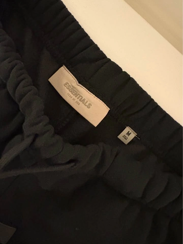 Fear of God black Essentials shorts brand new - photo 3