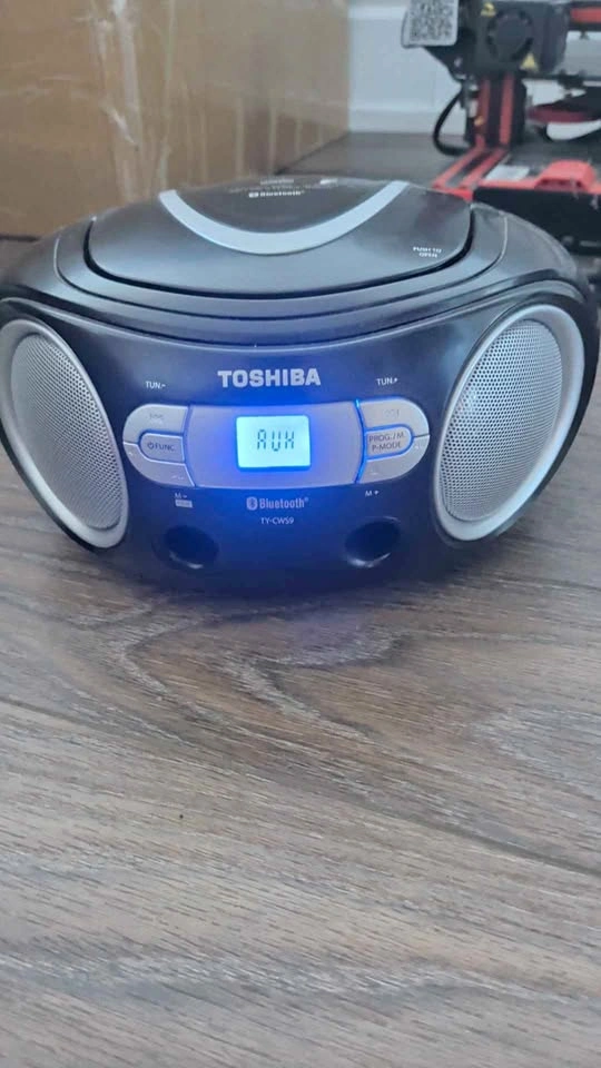 Toshiba TY-CW59 Bluetooth CD Boombox