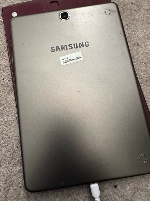 Samsung Galaxy Tab A SM-P550 - photo 5