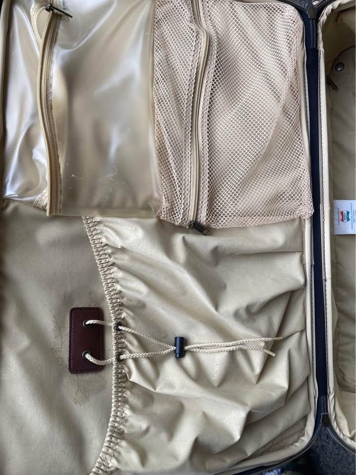 American Tourister Rolling Suitcase – Carry-On/Medium - photo 3
