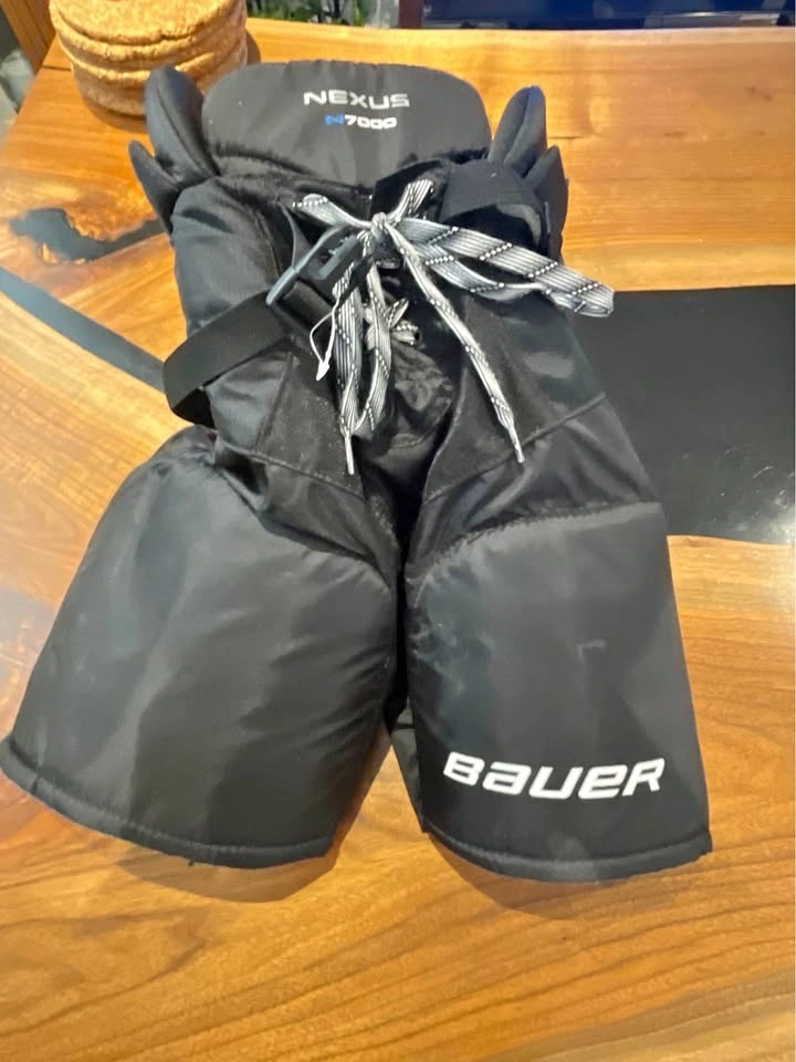 Bauer nexus 7000 jr sm