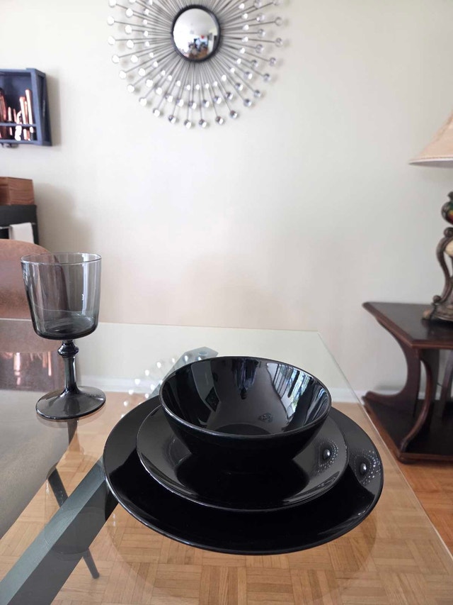Black Dinnerware and Glassware Set - photo 2