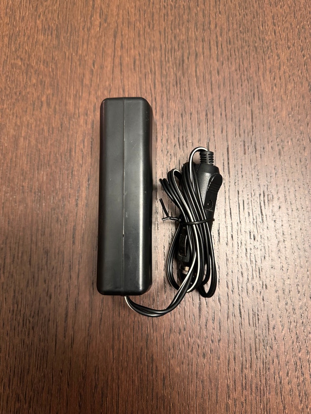 12V Triple Socket Splitter with USB Port - photo 2