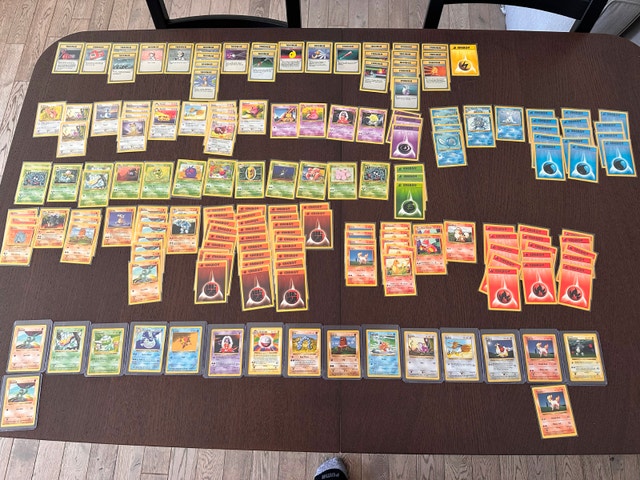 1999 Pokémon Lot – 179 Cards, 17 Shadowless + Rulebook