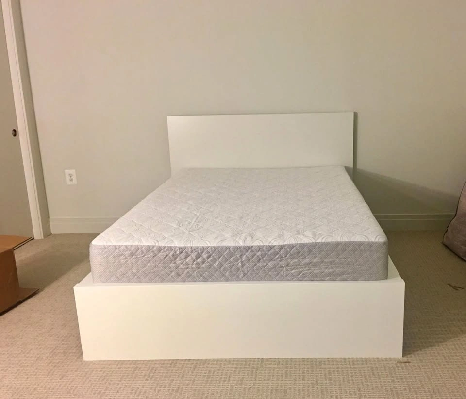 Full Size White Bed Frame - photo 2