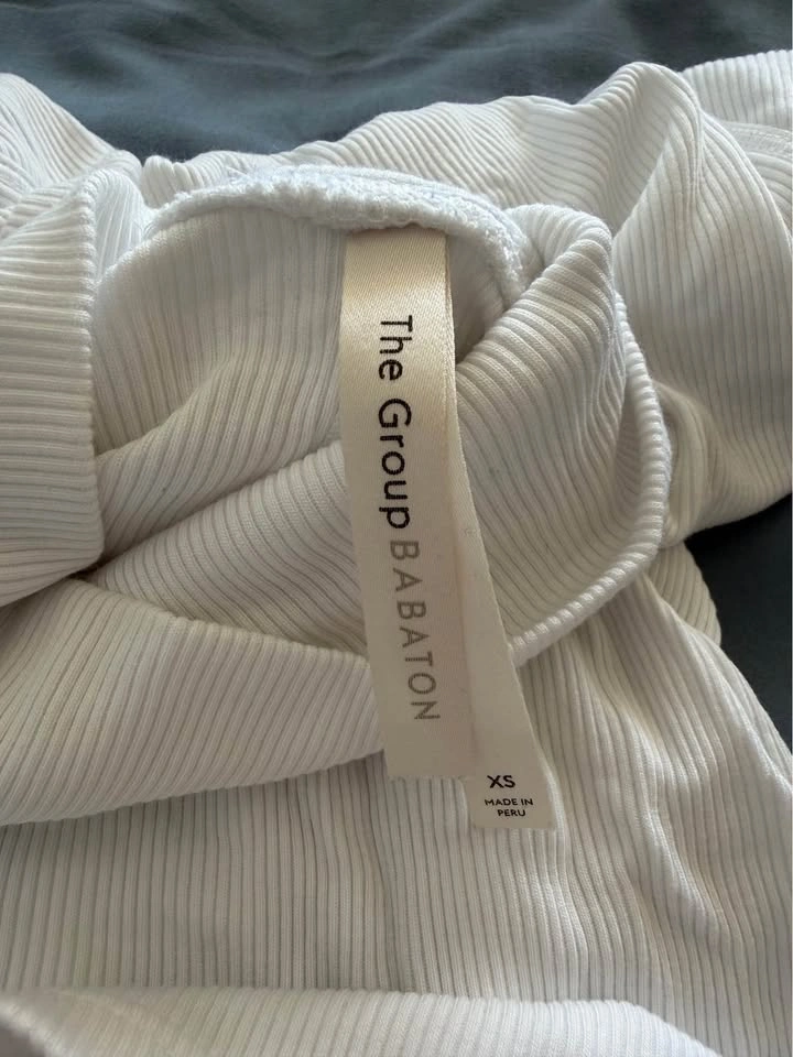 The Group by Babaton Ribbed Turtleneck XS - photo 3