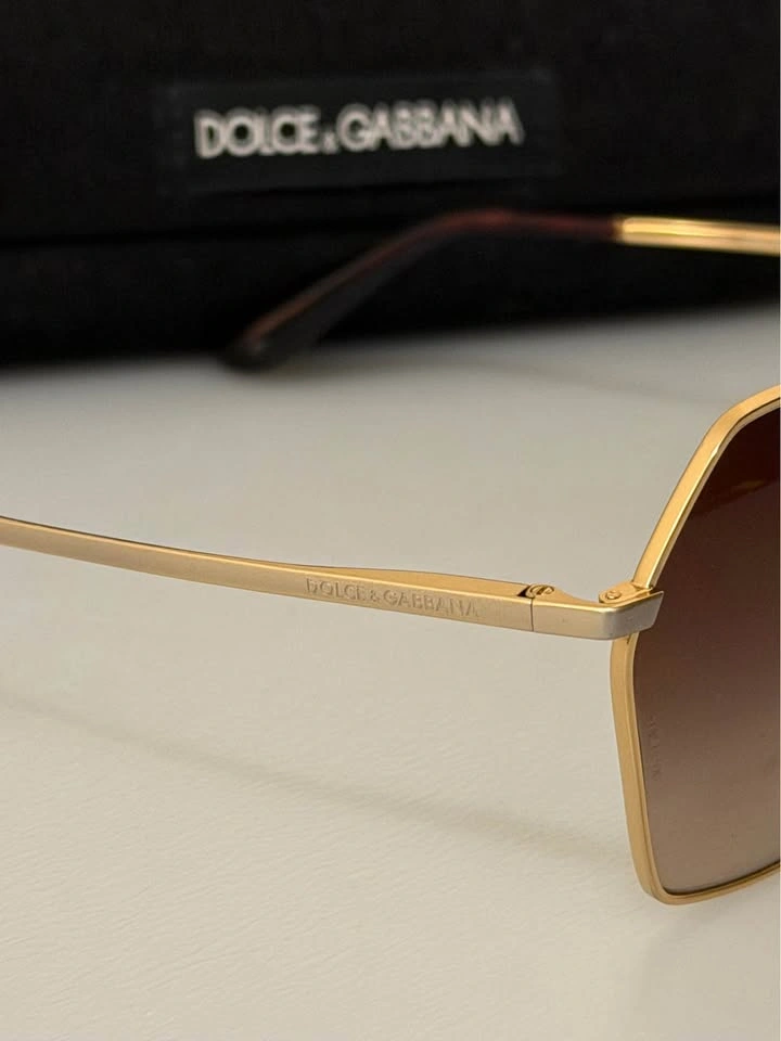 Dolce & Gabbana Sunglasses - photo 4