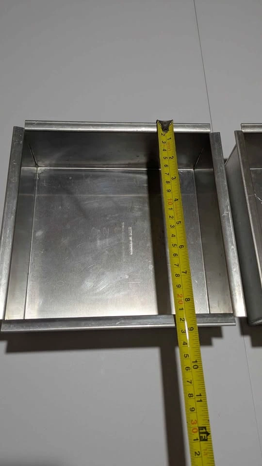 8 × 8" Square Aluminum Baking Pans - photo 2