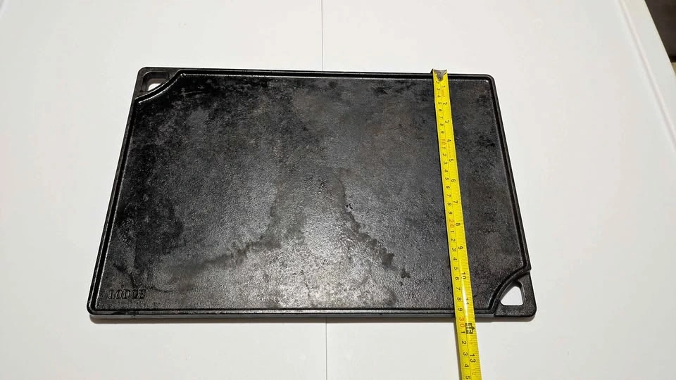 Lodge seasoned cast iron griddle