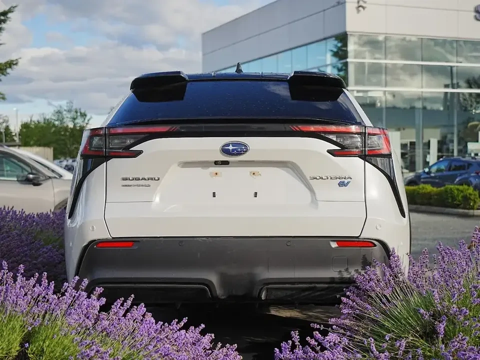 2023 Subaru Solterra - photo 5