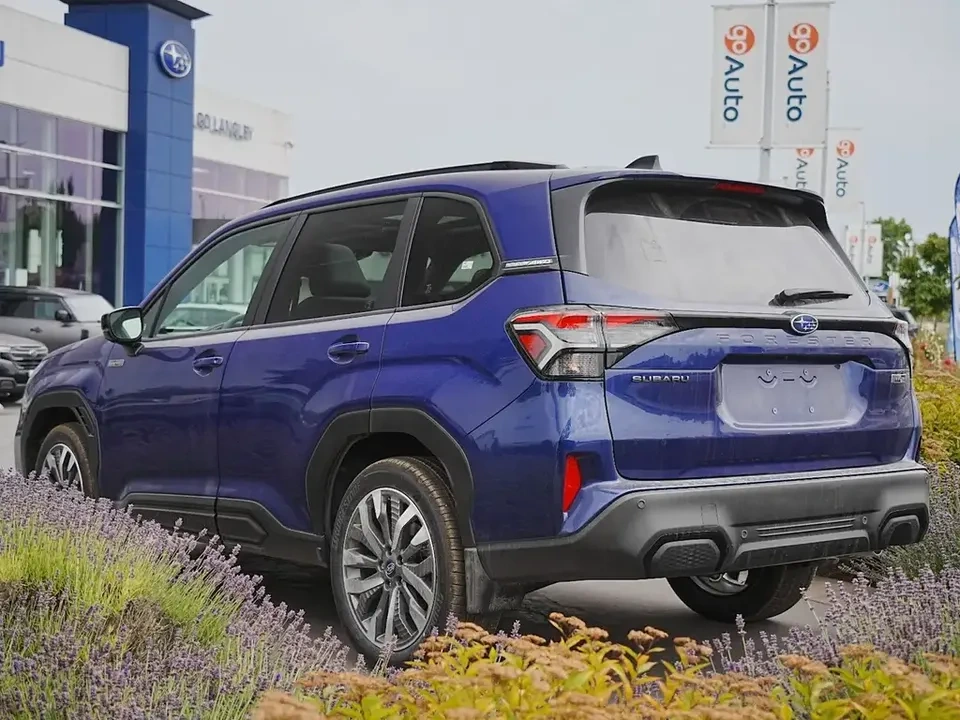 2026 Subaru Forester e-boxer Hybrid Premier - photo 4