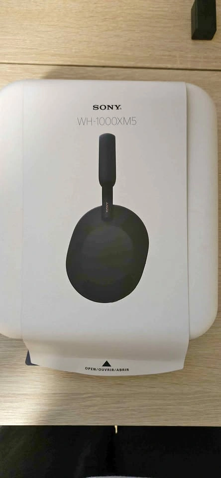 Sony WH-1000XM5 Wireless Noise Canceling Headphones