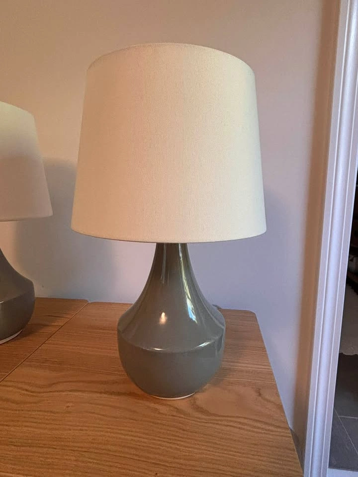 Pair of Gray Ceramic Table Lamps - photo 3