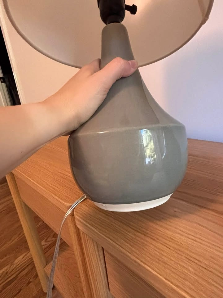 Pair of Gray Ceramic Table Lamps - photo 4