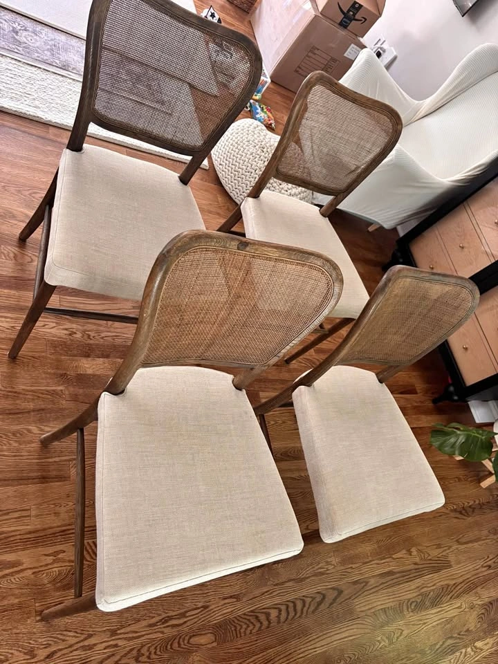 Set of 4 Noa dining chairs from Arhaus, solid oak frame, rattan
