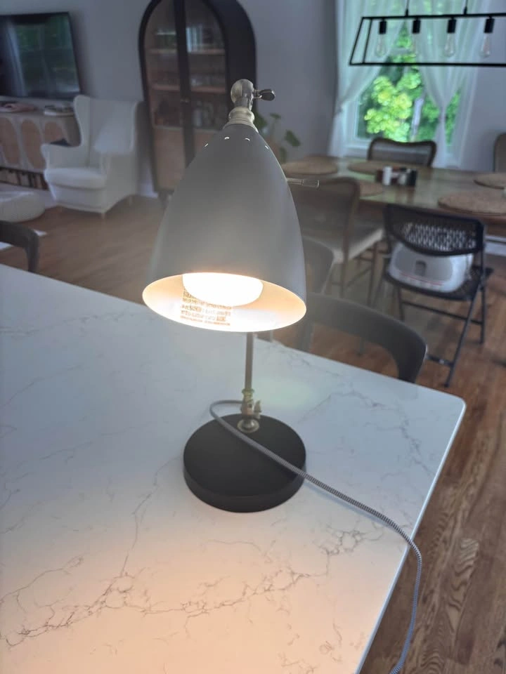 Black desk lamp, adjustable arm - photo 3