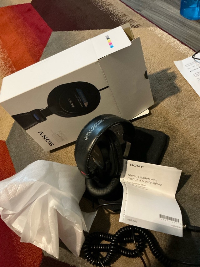 Sony monitoring headphones - photo 4