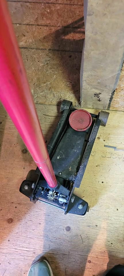 Hydraulic Floor Jack