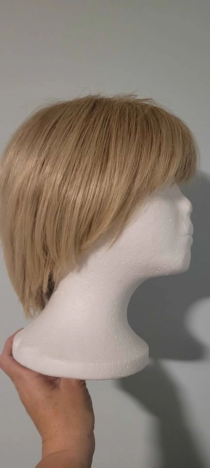 Synthetic Blonde Wig – Short Layered Bob – Like New - photo 2