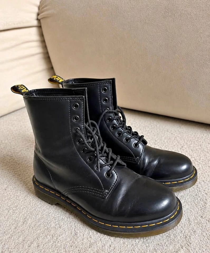 Dr. Martens 1460 Smooth Leather Boots Unisex